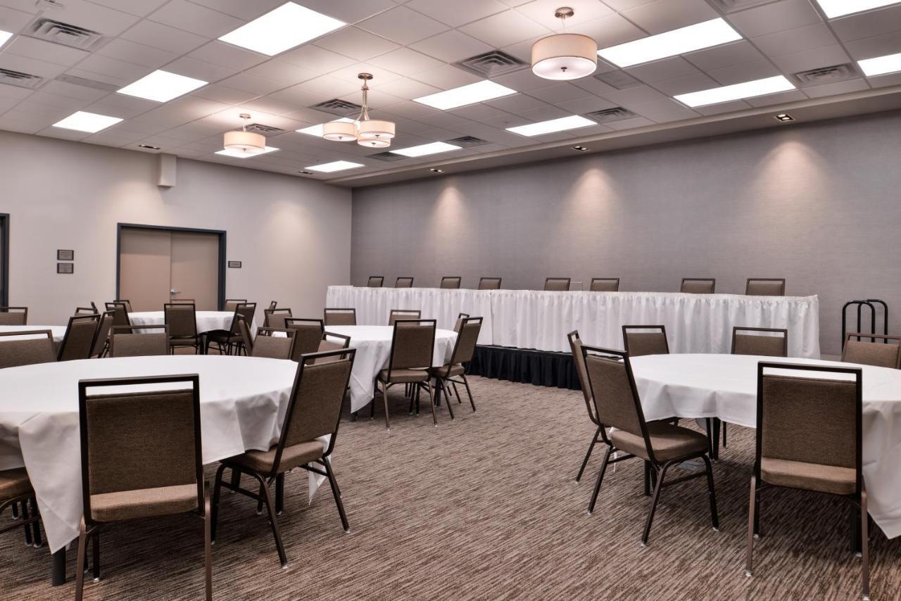 Country Inn & Suites By Radisson, Ft Atkinson, Wi Fort Atkinson Экстерьер фото